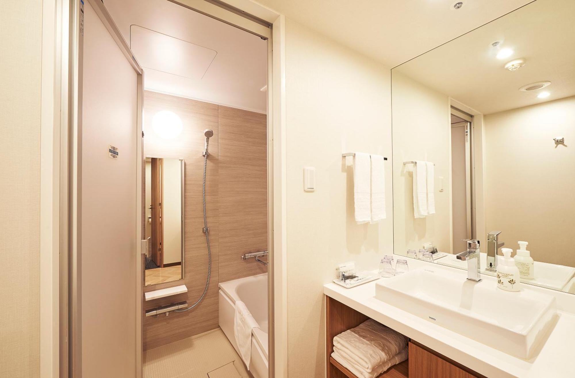 Sotetsu Fresa Inn Yokohama Higashiguchi  Exteriör bild